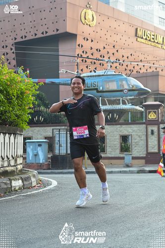 Race photo from Smartfren Run 2025 