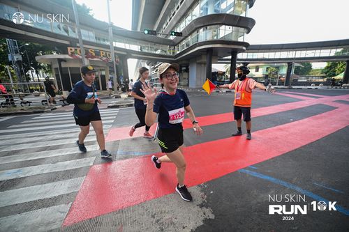 Race photo from Nu Skin Run 10K
