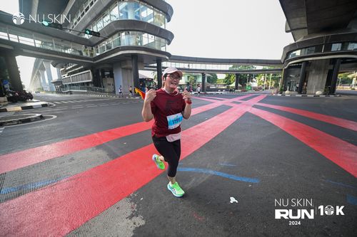 Race photo from Nu Skin Run 10K