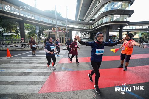 Race photo from Nu Skin Run 10K