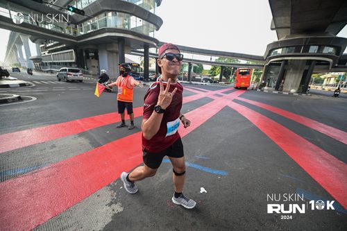 Race photo from Nu Skin Run 10K