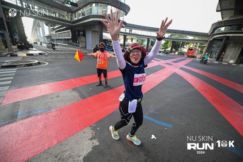 Race photo from Nu Skin Run 10K