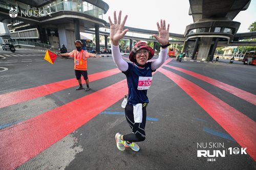 Race photo from Nu Skin Run 10K