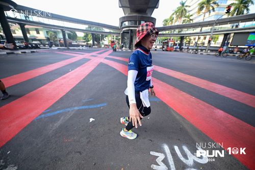 Race photo from Nu Skin Run 10K