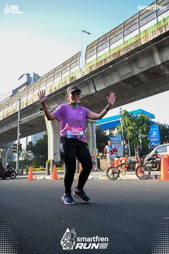 Race photo from Smartfren Run 2025 