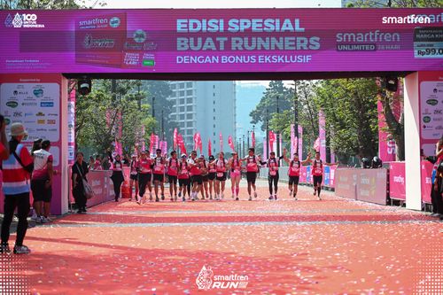 Race photo from Smartfren Run 2025 