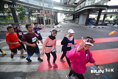 Race photo from Nu Skin Run 10K