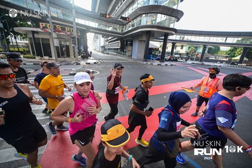 Race photo from Nu Skin Run 10K