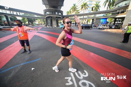 Race photo from Nu Skin Run 10K