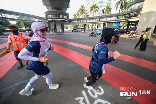 Race photo from Nu Skin Run 10K