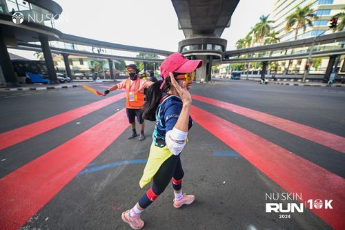 Race photo from Nu Skin Run 10K