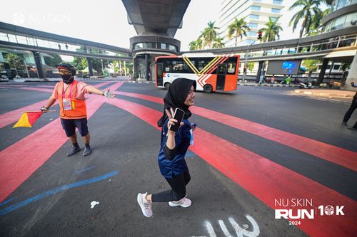 Race photo from Nu Skin Run 10K