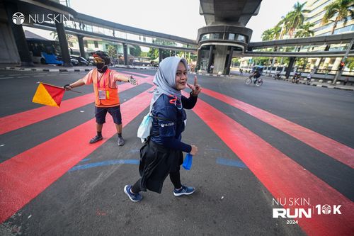 Race photo from Nu Skin Run 10K