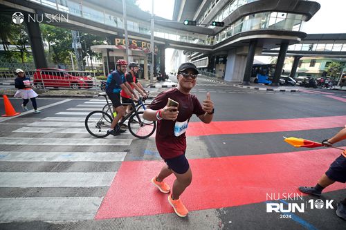 Race photo from Nu Skin Run 10K