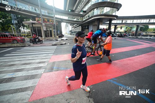 Race photo from Nu Skin Run 10K