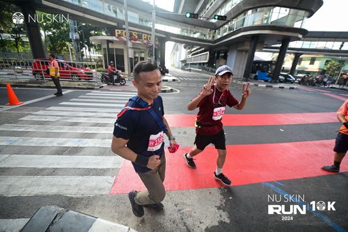 Race photo from Nu Skin Run 10K