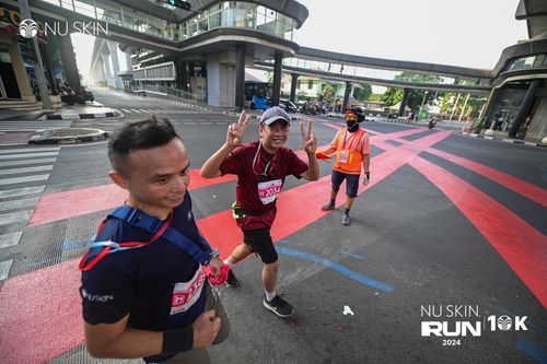 Race photo from Nu Skin Run 10K