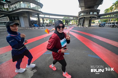 Race photo from Nu Skin Run 10K