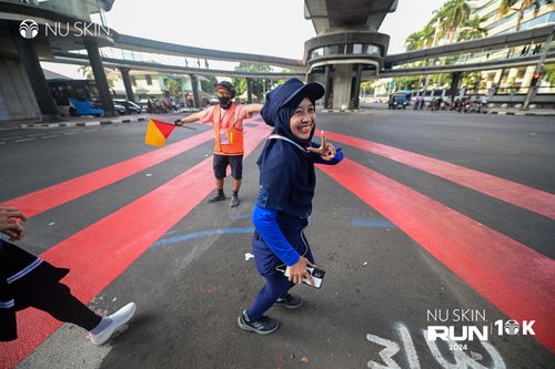 Race photo from Nu Skin Run 10K
