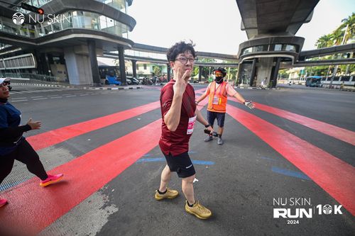 Race photo from Nu Skin Run 10K