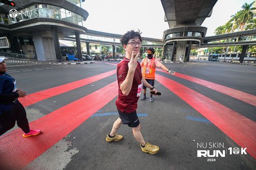 Race photo from Nu Skin Run 10K