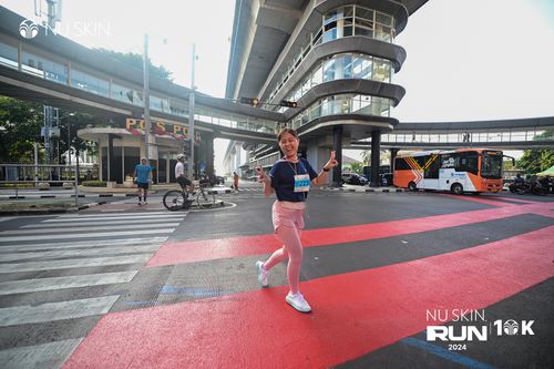 Race photo from Nu Skin Run 10K