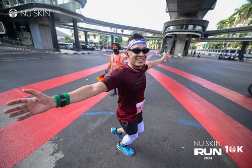 Race photo from Nu Skin Run 10K