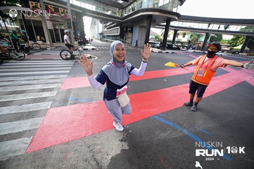 Race photo from Nu Skin Run 10K