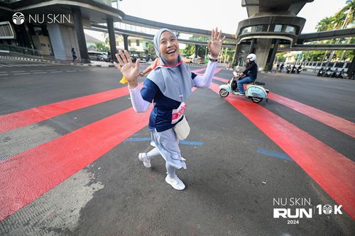Race photo from Nu Skin Run 10K