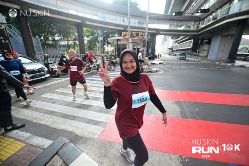 Race photo from Nu Skin Run 10K