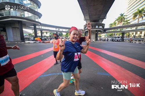 Race photo from Nu Skin Run 10K