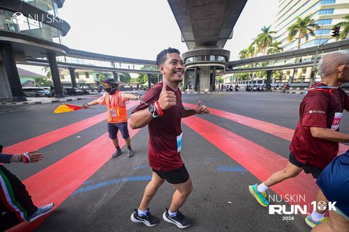 Race photo from Nu Skin Run 10K