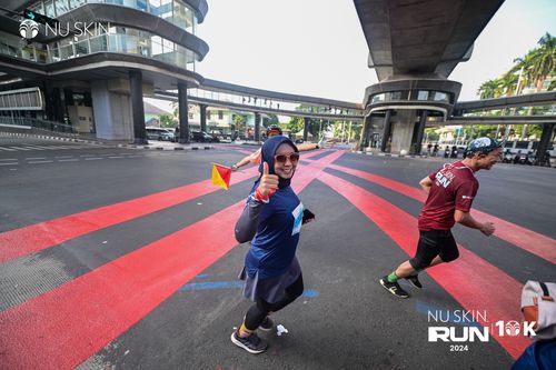 Race photo from Nu Skin Run 10K