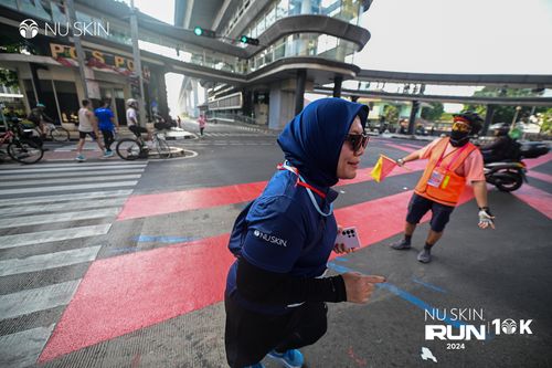 Race photo from Nu Skin Run 10K