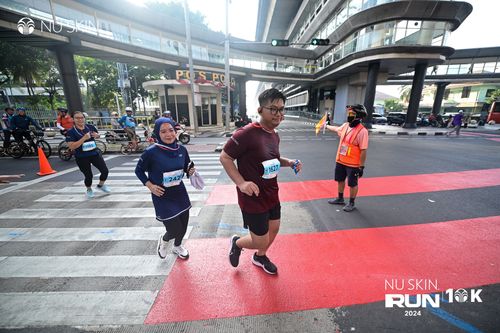 Race photo from Nu Skin Run 10K