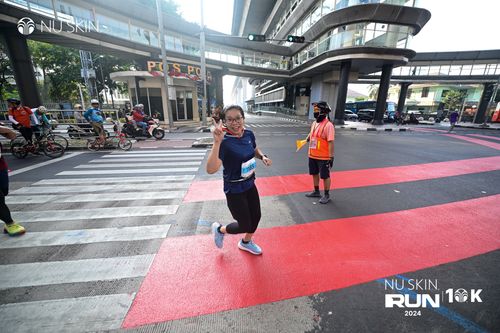 Race photo from Nu Skin Run 10K