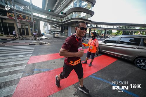 Race photo from Nu Skin Run 10K