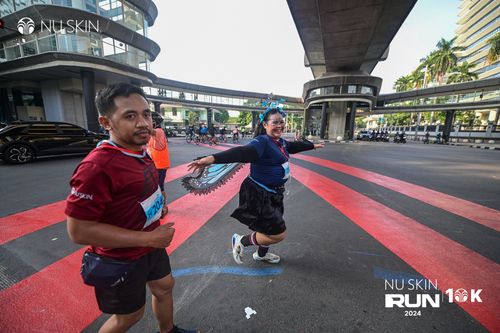 Race photo from Nu Skin Run 10K