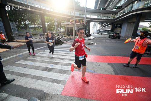 Race photo from Nu Skin Run 10K
