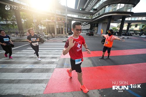 Race photo from Nu Skin Run 10K