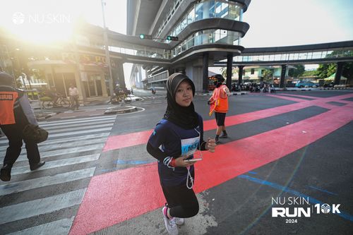 Race photo from Nu Skin Run 10K