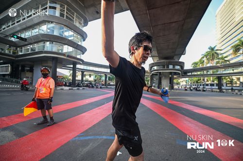Race photo from Nu Skin Run 10K