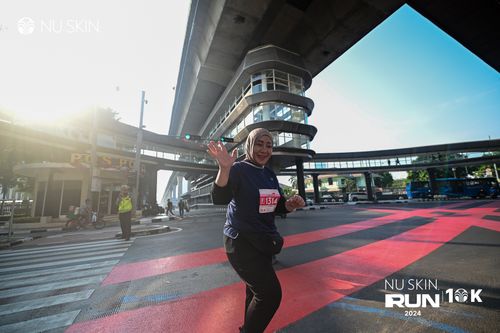 Race photo from Nu Skin Run 10K
