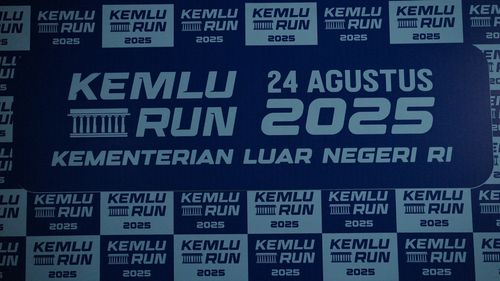 Race photo from KEMLU RUN 2025