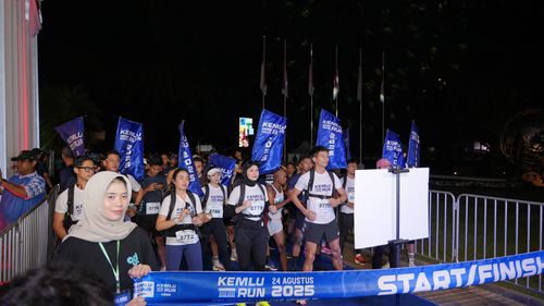 Race photo from KEMLU RUN 2025