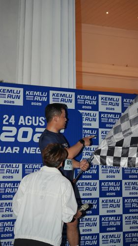 Race photo from KEMLU RUN 2025