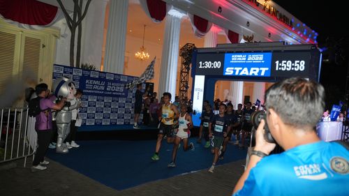 Race photo from KEMLU RUN 2025
