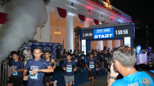Race photo from KEMLU RUN 2025