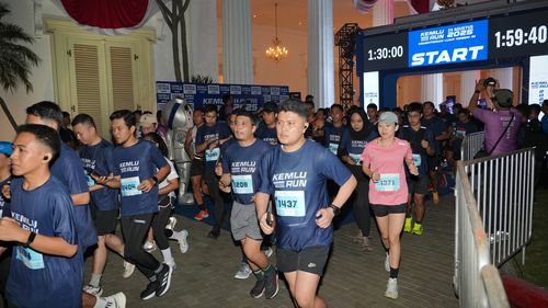 Race photo from KEMLU RUN 2025