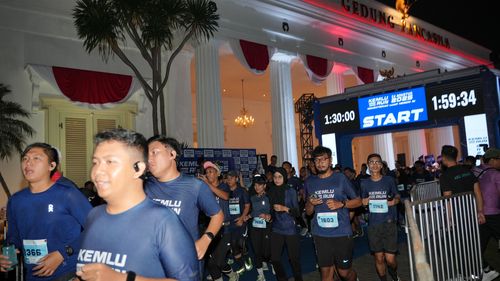 Race photo from KEMLU RUN 2025